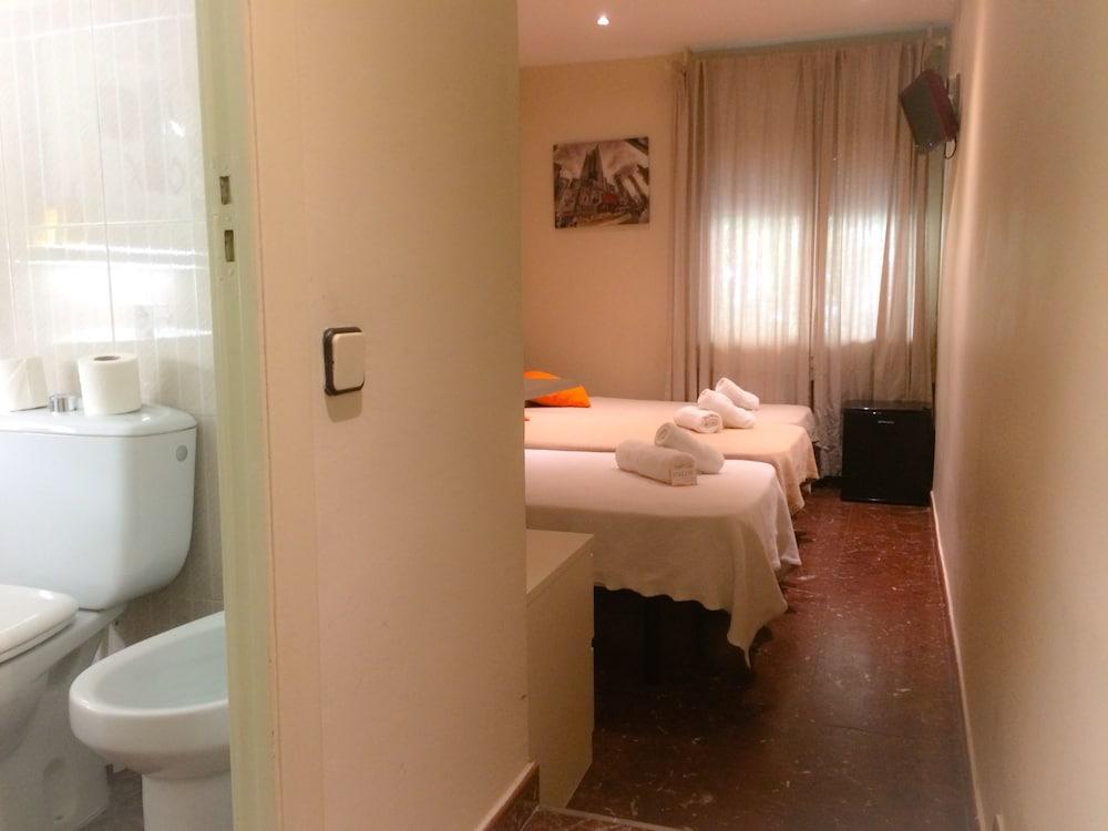 Guest house Street *